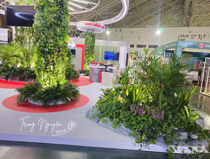 Cho thuê cây sự kiện của Viettel tại triển lãm Đông Anh