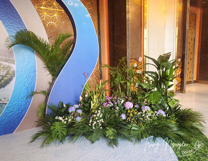 Cho thuê cây sự kiện BDS tại 75 Tây Hồ