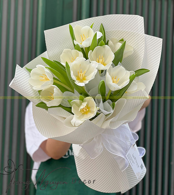 Bó Hoa Tulip Trắng-T04