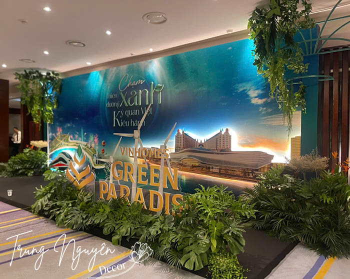 Setup cho thuê cây sự kiện Vinhome