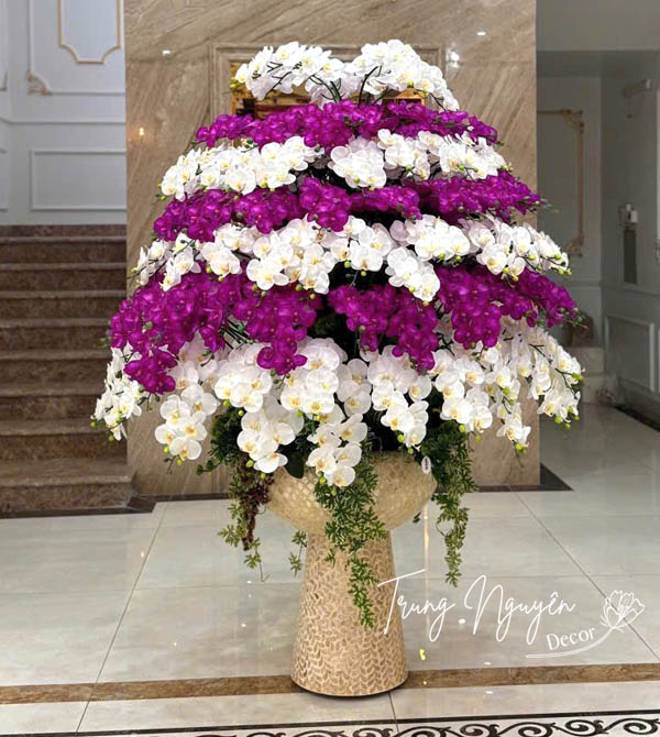 Bình Hoa Lan Hồ Điệp Giả- B07