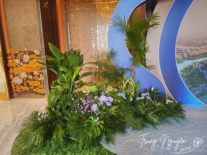 Cho thuê cây sự kiện BDS tại 75 Tây Hồ